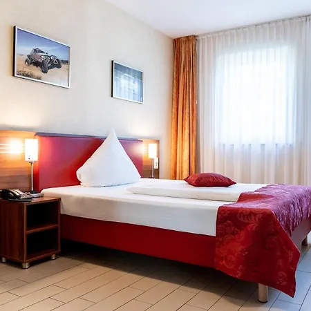 Land-Gut-Hotel Am Ring Meuspath Esterno foto