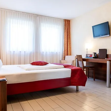 Land-Gut-Hotel Am Ring Meuspath Esterno foto